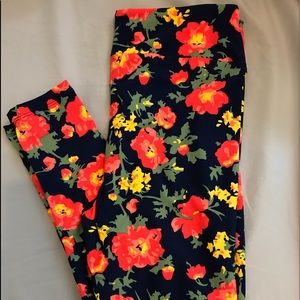 Lularoe TC Leggings never worn!